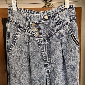 Vintage 90s Rockies high waisted, acid wash jeans
